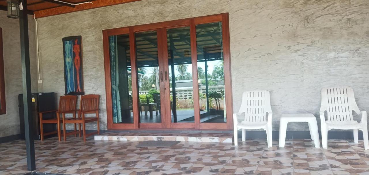 Kohjum Freedom Resort Koh Jum Exterior photo