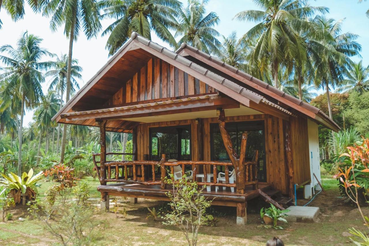 Kohjum Freedom Resort Koh Jum Exterior photo