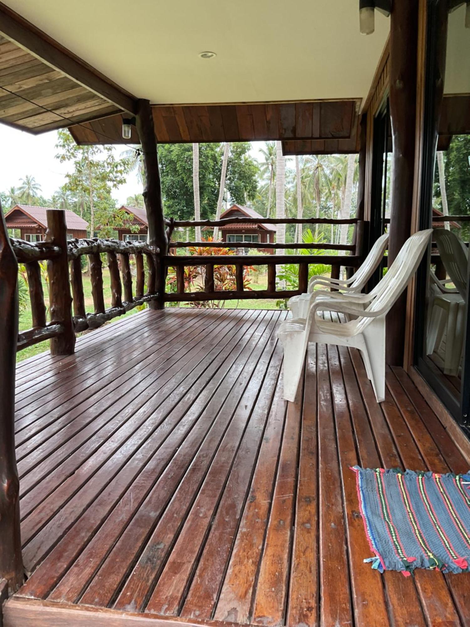 Kohjum Freedom Resort Koh Jum Exterior photo